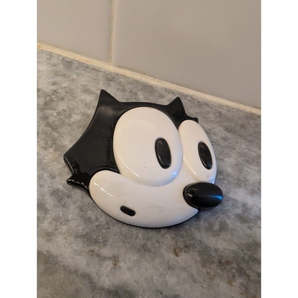 Felix the Cat Jewelry - Vtg Felix The Cat Pin Brooch‎ 1988 Large Black White Plastic 3"